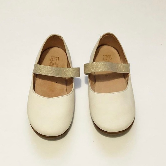 Zara Other - Zara ballet flats size 6 ( 22)